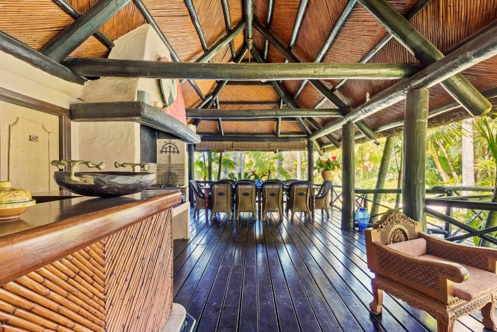 Grand Mansion With Tropical Park Villa Marbella