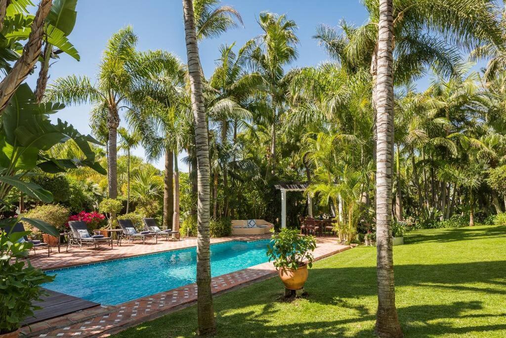 Grand Mansion With Tropical Park Villa Marbella
