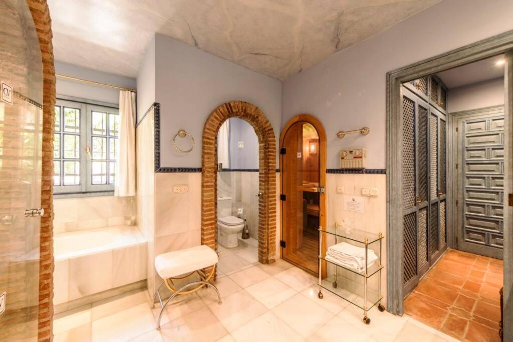 Grand Mansion With Tropical Park * Marbella